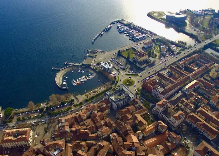 La Basilica アパート ヴェルバーニア